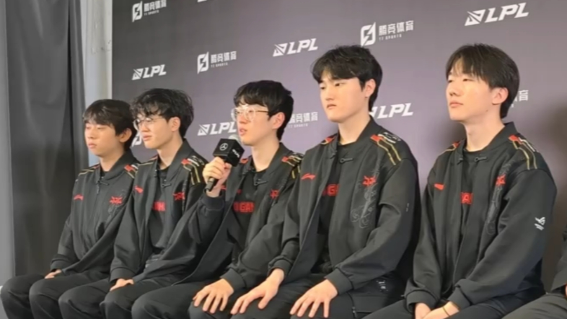 Scout意外战胜热火,锐不可当引爆全场! Scout意外战胜热火,锐不可当引爆全场!