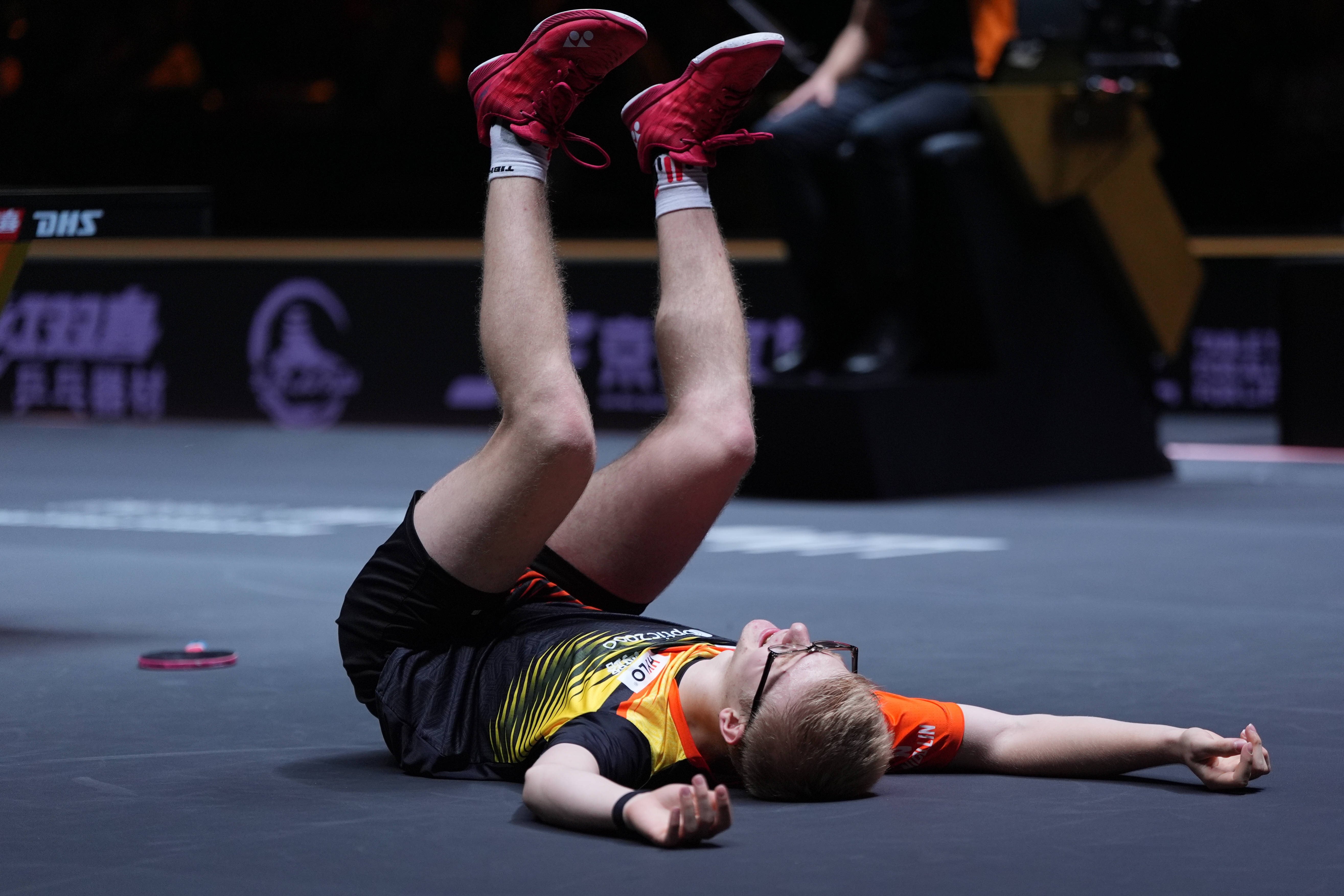 关于费德勒在掘金比赛中问鼎冠军,赛事规则更新引发热议!的信息 关于费德勒在掘金比赛中问鼎冠军,赛事规则更新引发热议!的信息